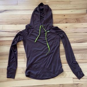 Hooded Under Armour running shirt